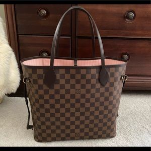 Authentic Louis Vuitton Neverfull MM in Damier Ebene w/ Rose Ballerine interior